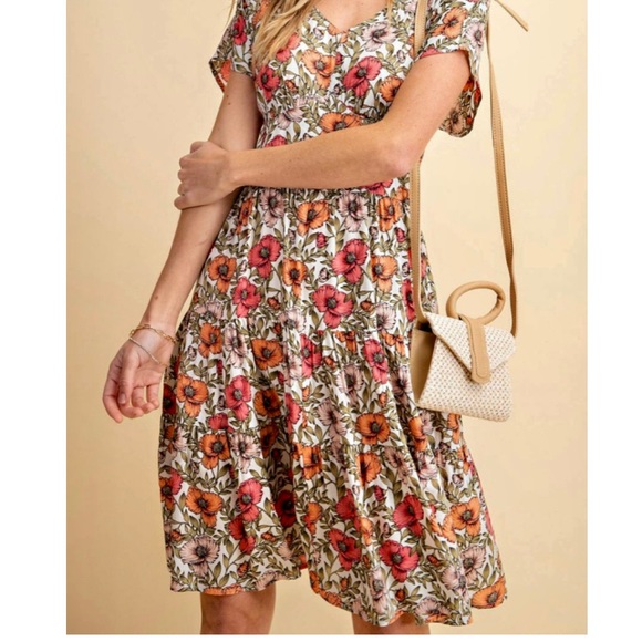❌SOLD❌NWT Kori Short sleeve blossom dress - Picture 2 of 3